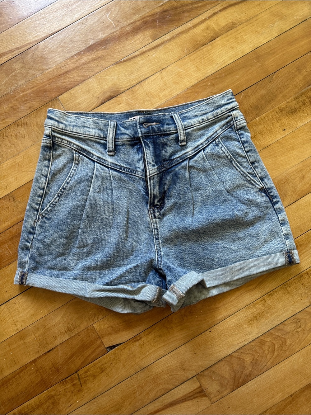 SO Light Blue Washed Denim Pleated Cuffed Shorts